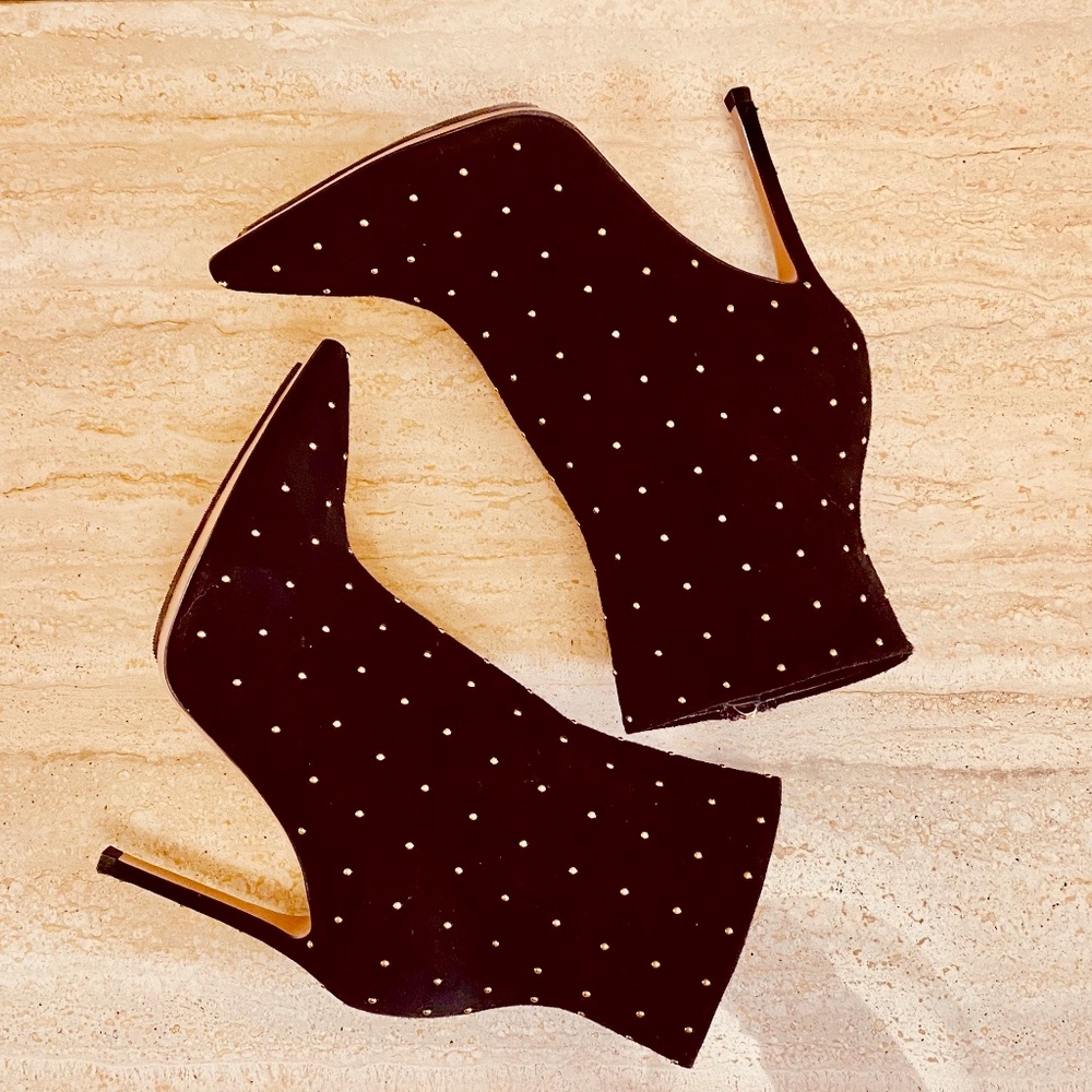 ⭐️HOST PICK⭐️ Gianvito Rossi Suede Studded Accents Boots